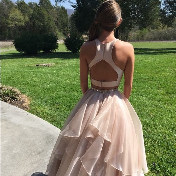 Prom dress - Picture 2 of 2